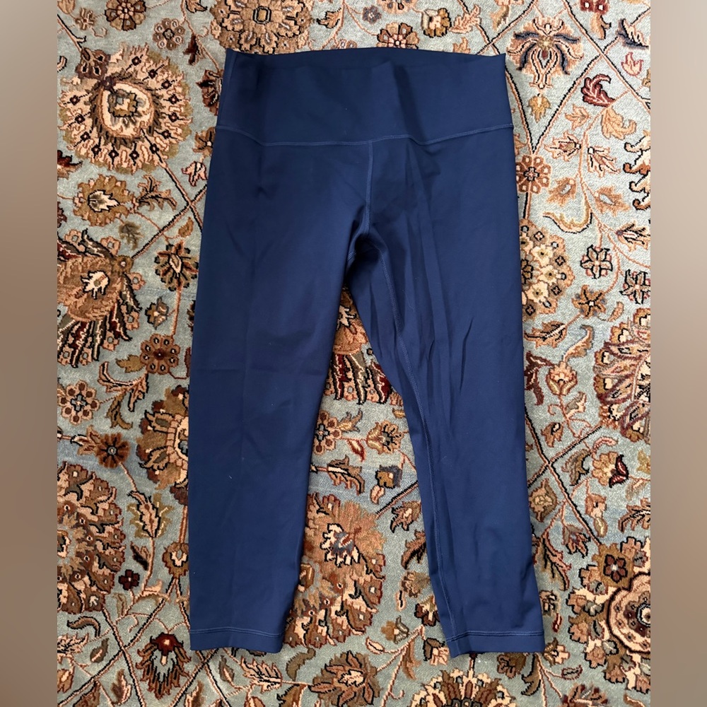 lululemon athletica Navy Blue capri Leggings